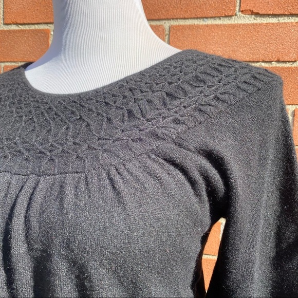 LORD & TAYLOR Classic Black Quilted Boat Neck 100% Cashmere Sweater XS - Picture 4 of 5